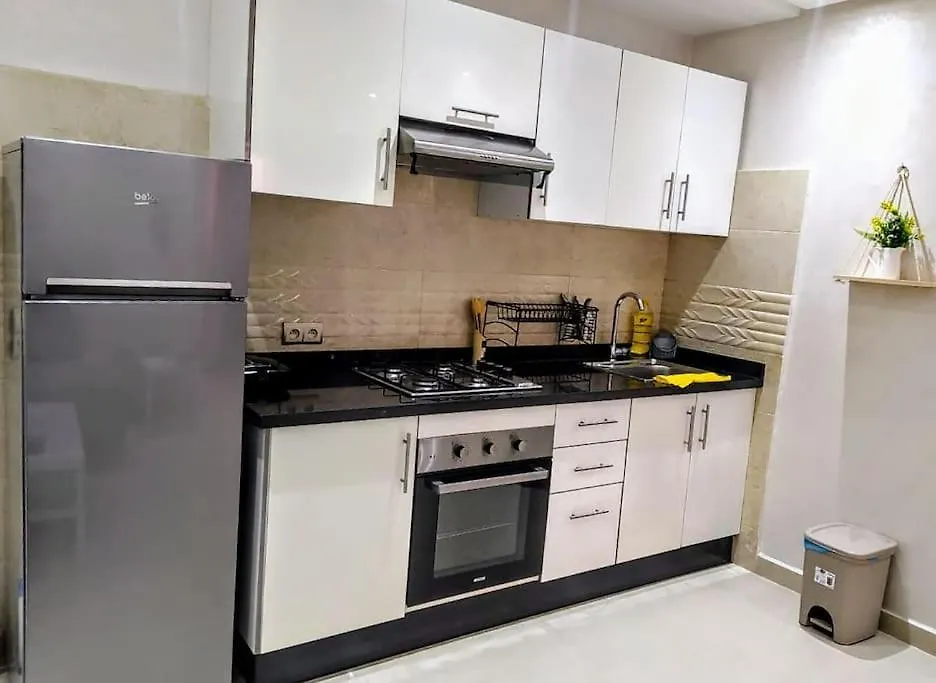 Chic & Lovely Flat In City Center location